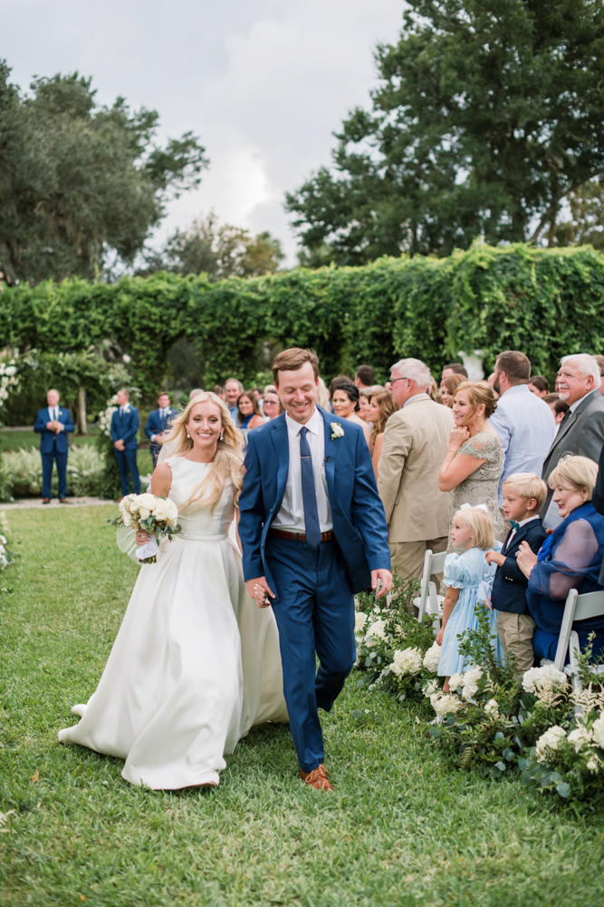 how to provide a high end in person sales experience for wedding photographers 4